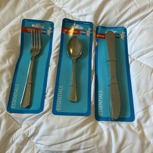 Essentials Cutlery Set by Pillsbury